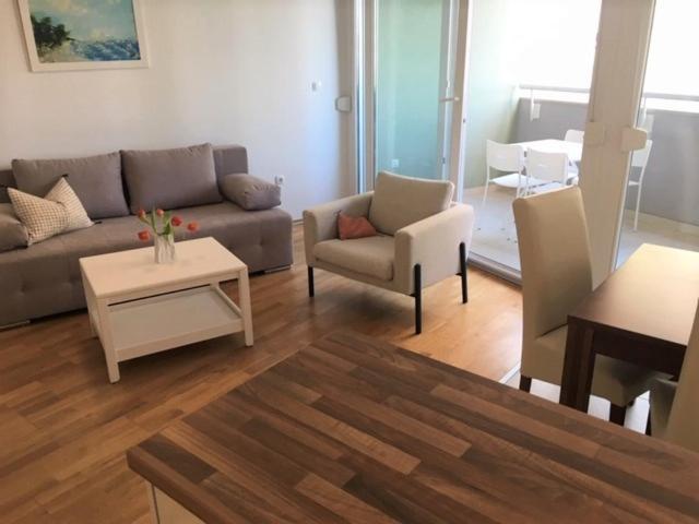 Sunshine Apartment มาคาร์สกา ภายนอก รูปภาพ